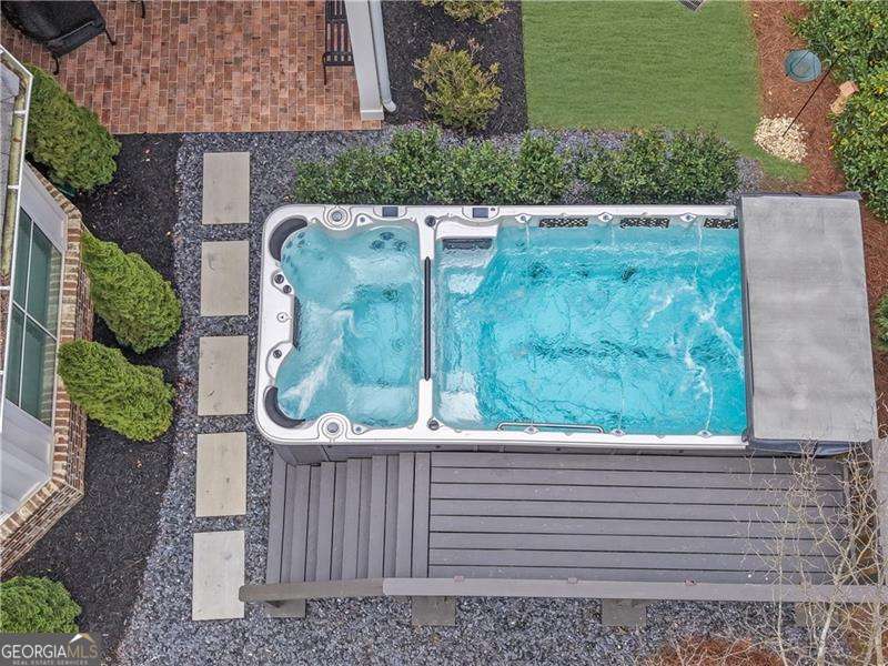 120 Chateau Place Property Photo 46