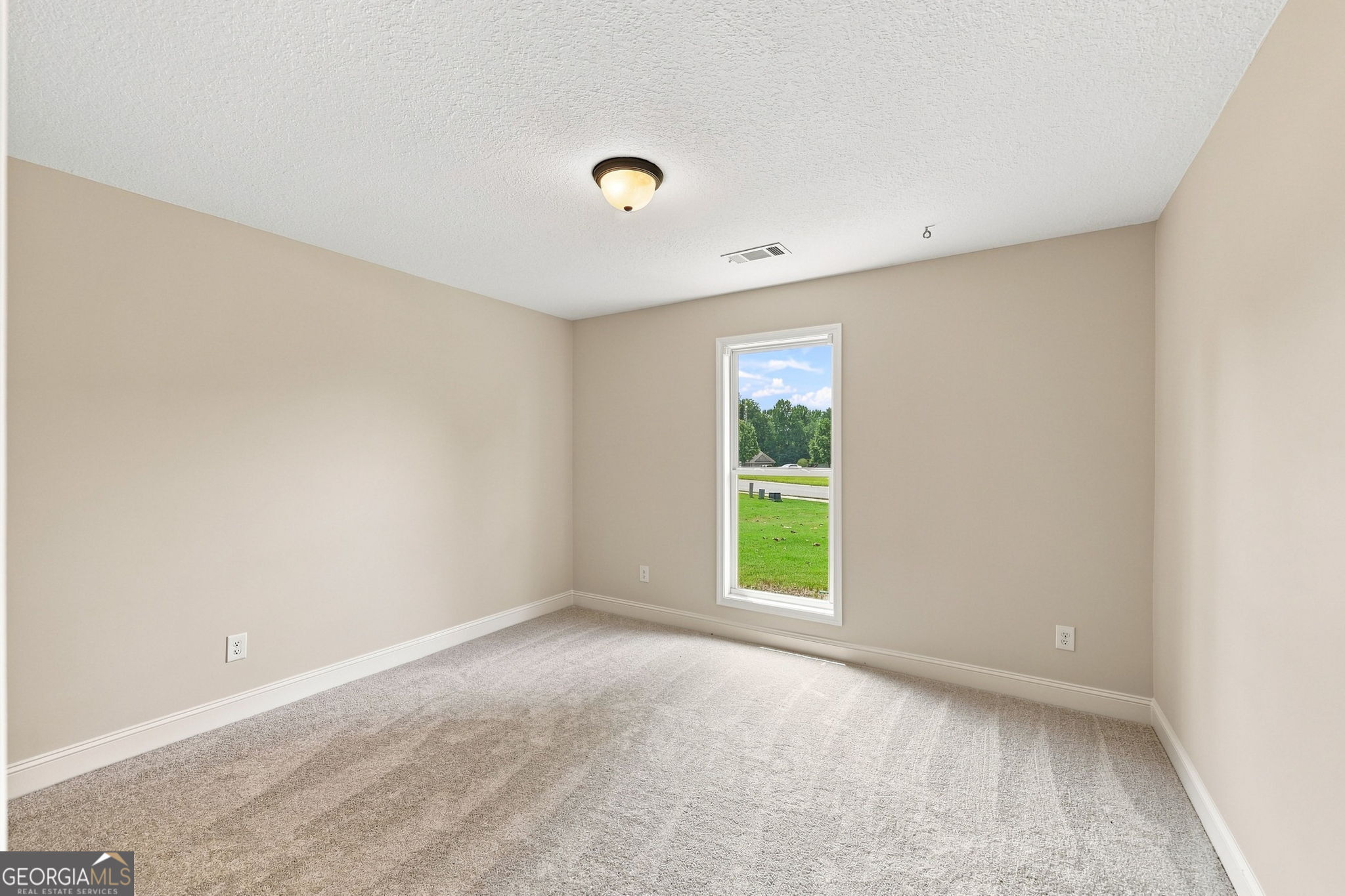 482 Logans Way Property Photo 32