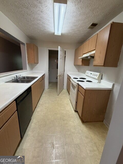 8301 Par Four Way Property Photo 2