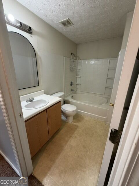 8301 Par Four Way Property Photo 5