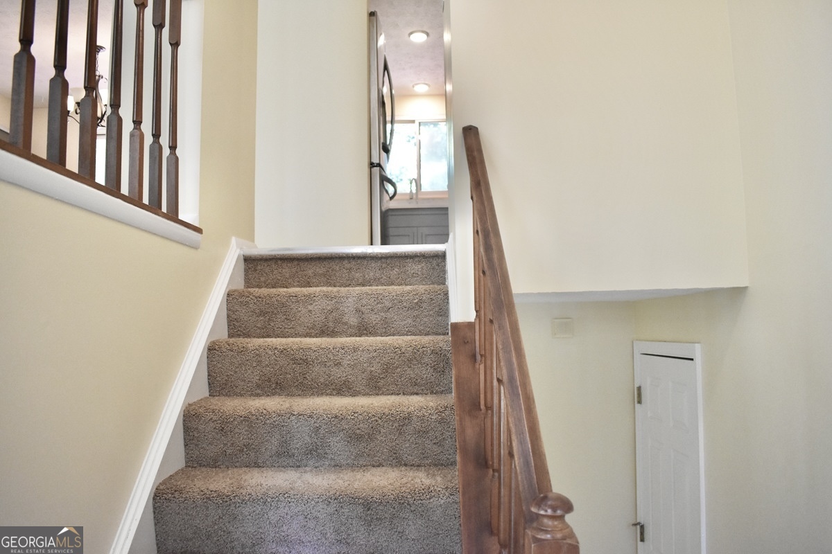 355 Olde Bridge Way Property Photo 4