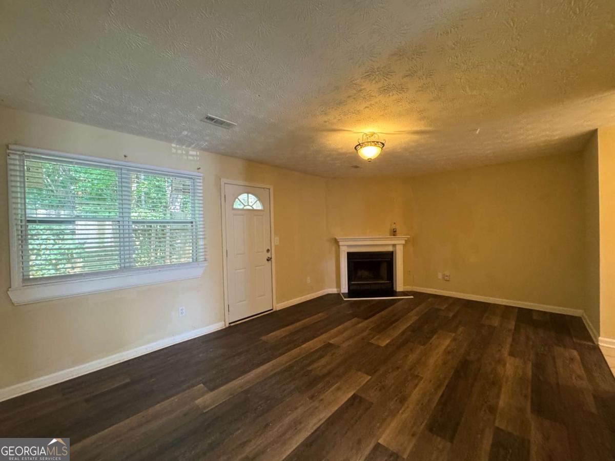 7237 Crestside Drive Property Photo 17