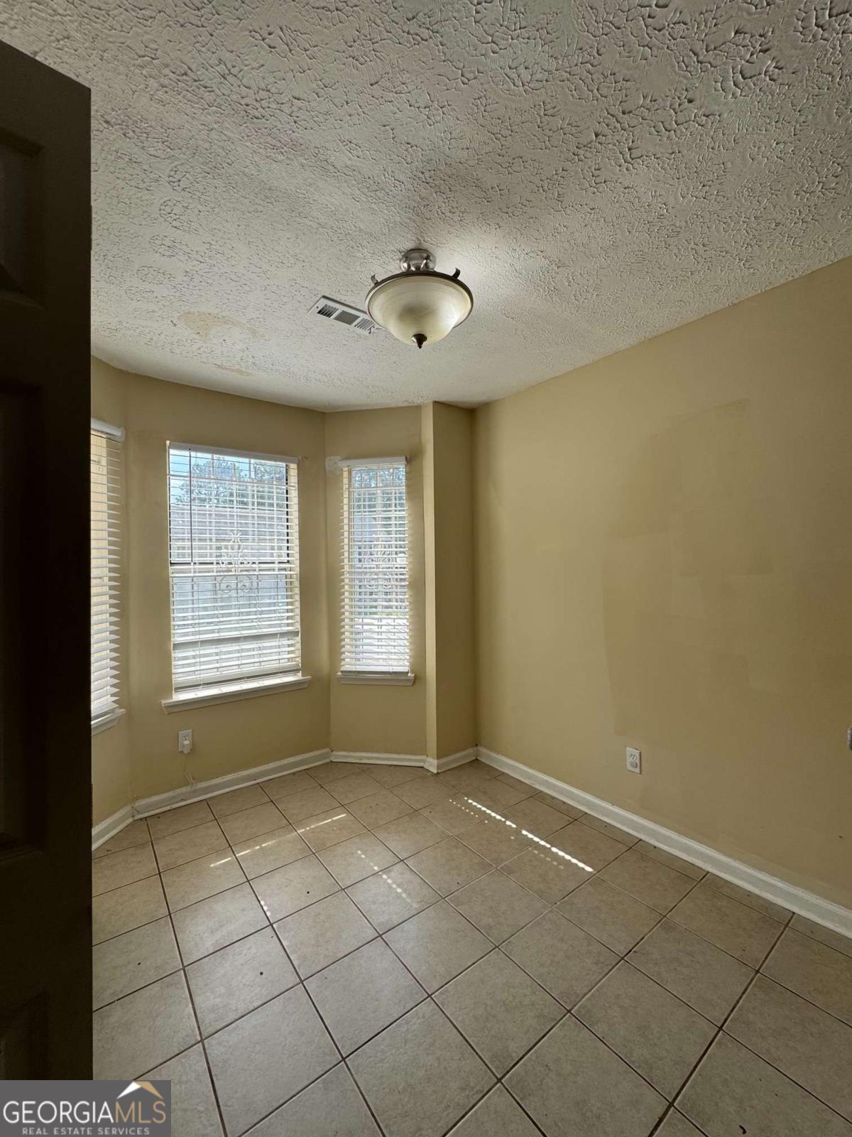7237 Crestside Drive Property Photo 19