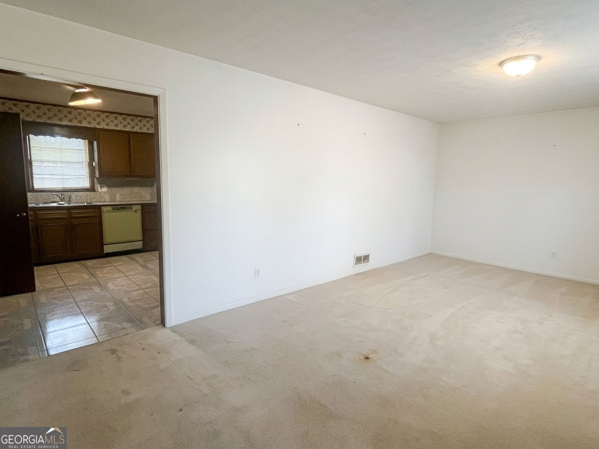 279 Timberland Trail Property Photo 3