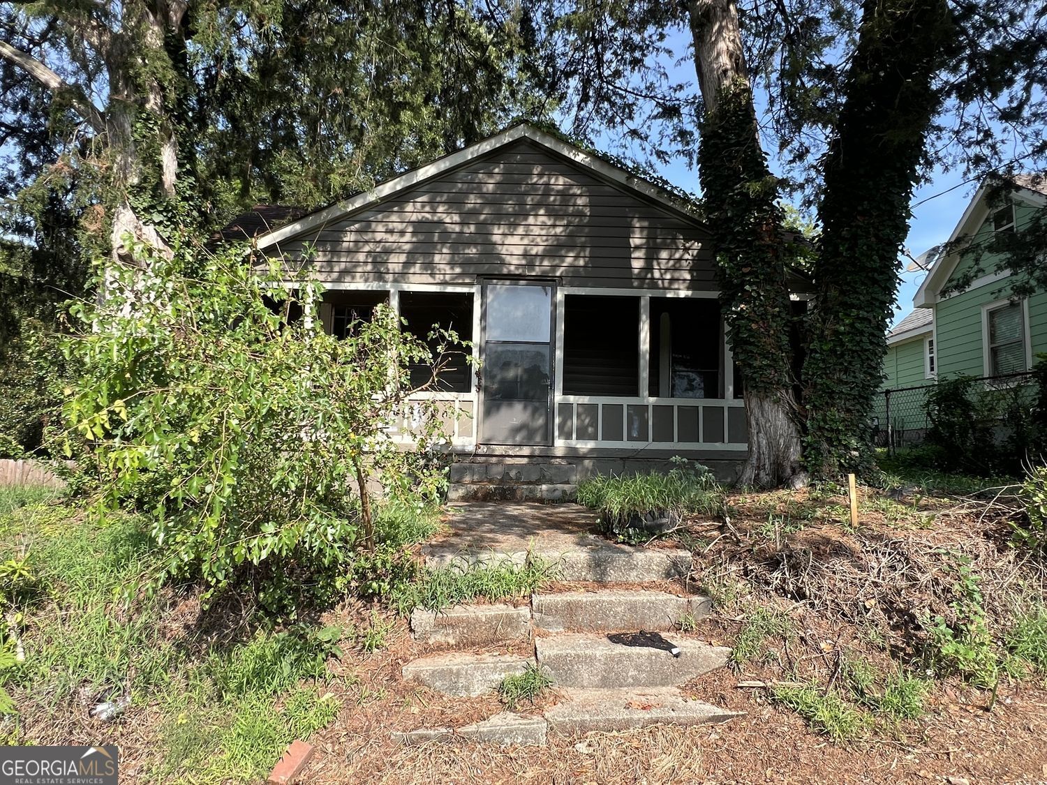 729 High Street Se Property Photo 1