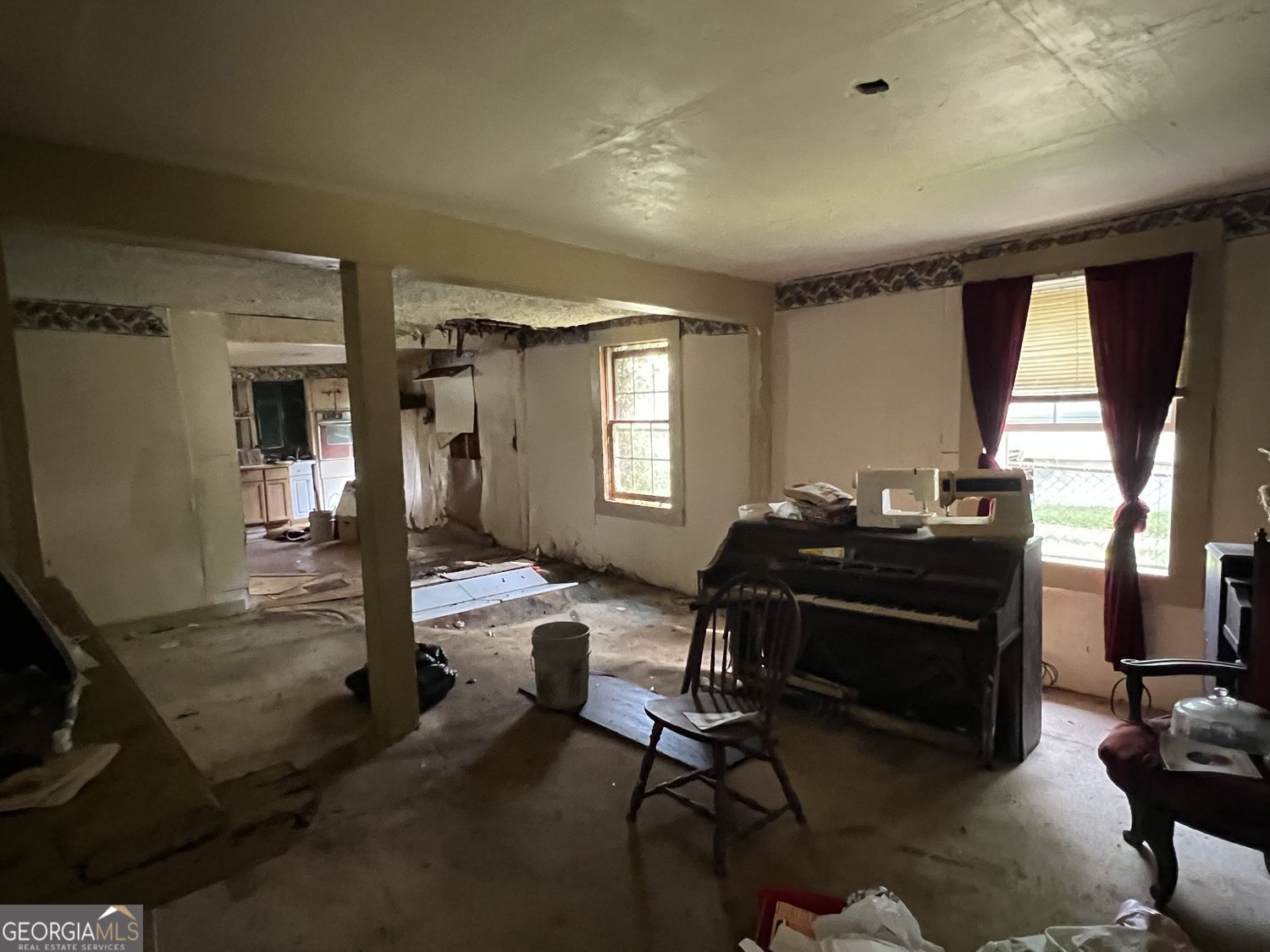 729 High Street Se Property Photo 6
