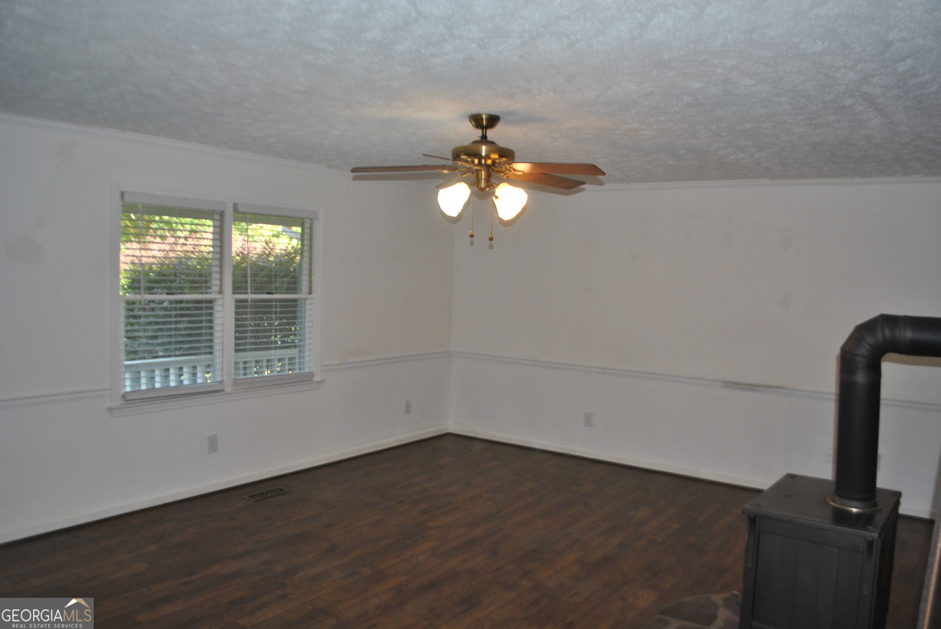 186 City Pond Road Property Photo 6