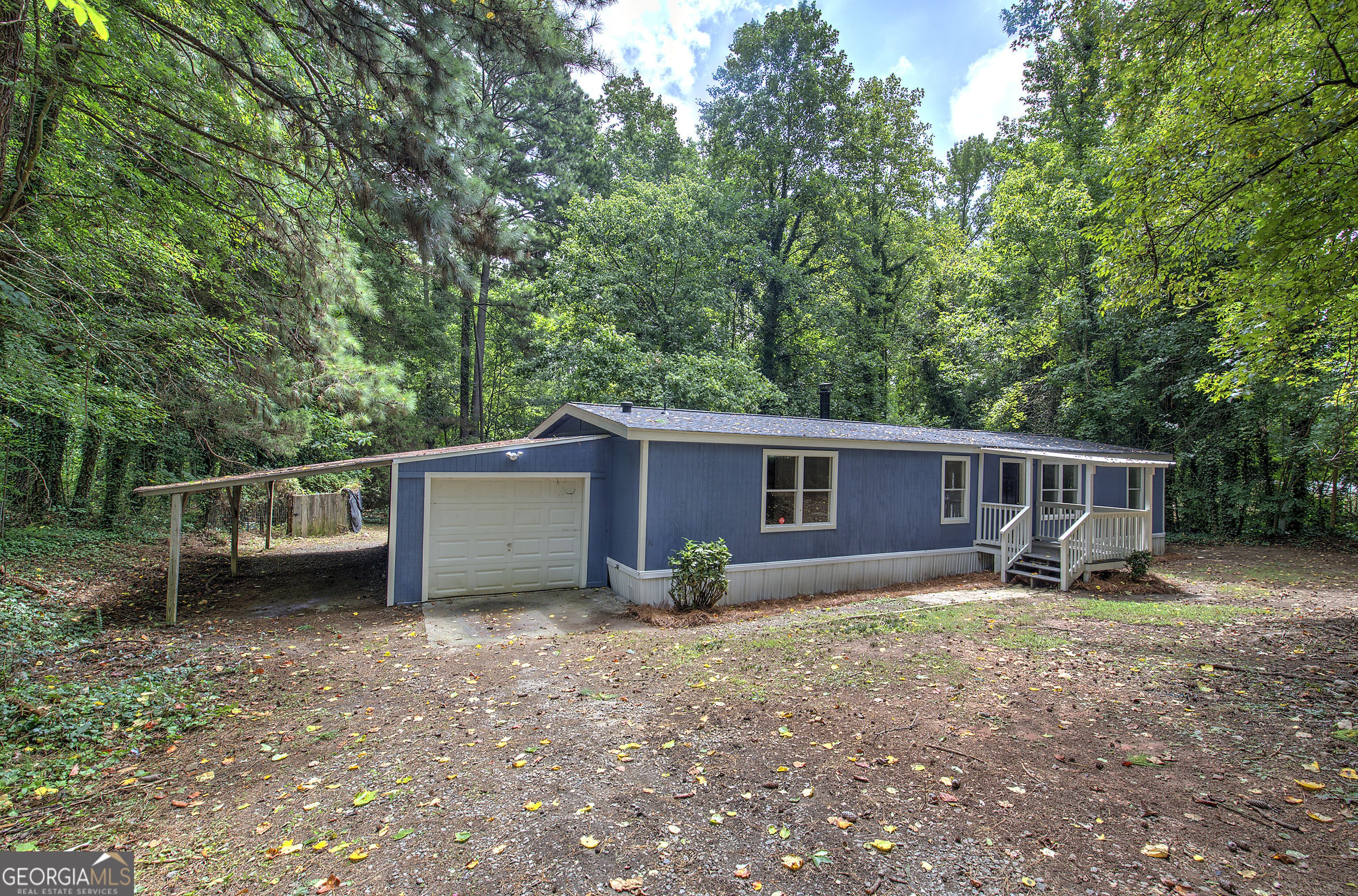 5160 E Holiday Court Se Property Photo 2