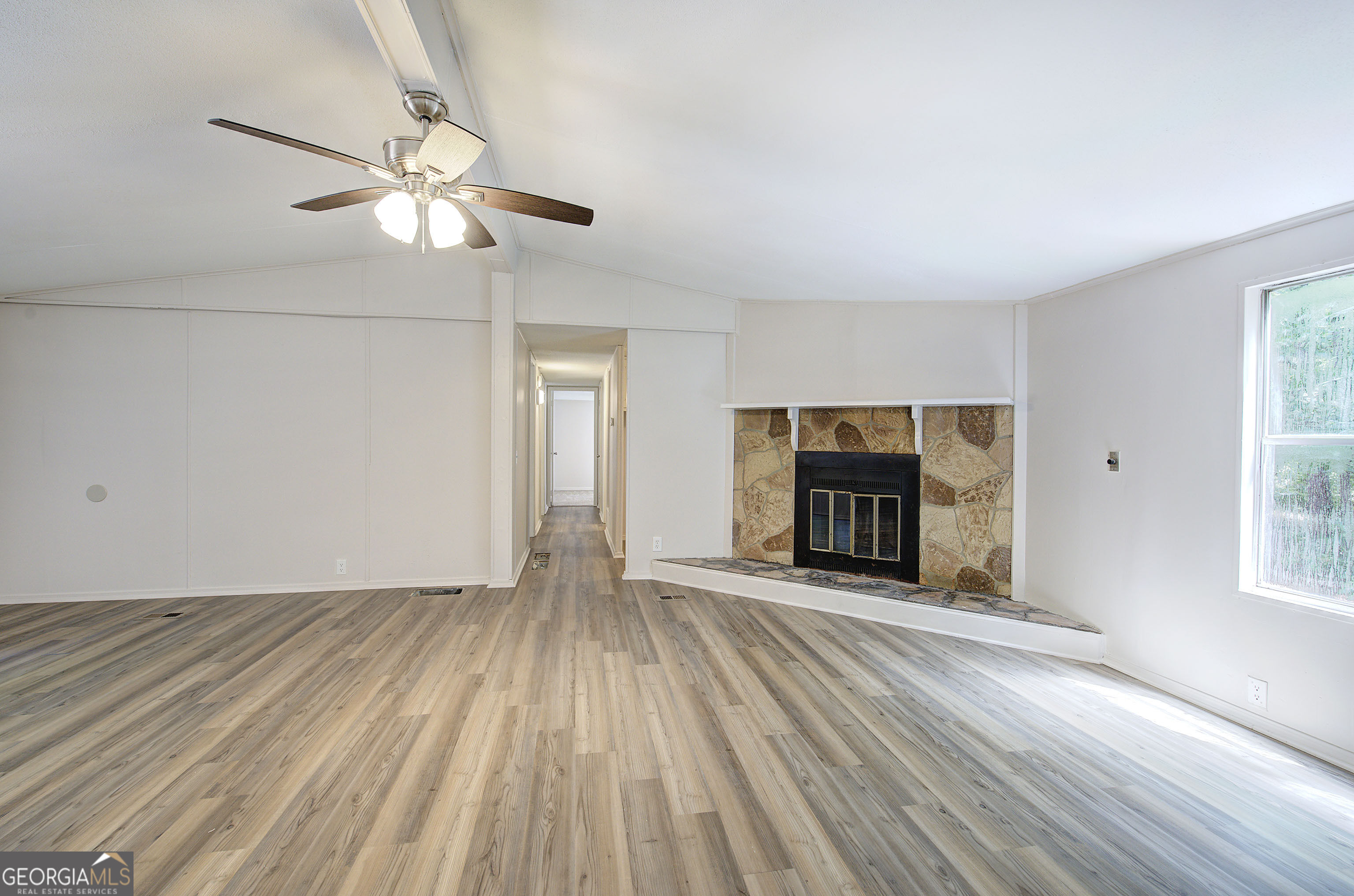 5160 E Holiday Court Se Property Photo 15