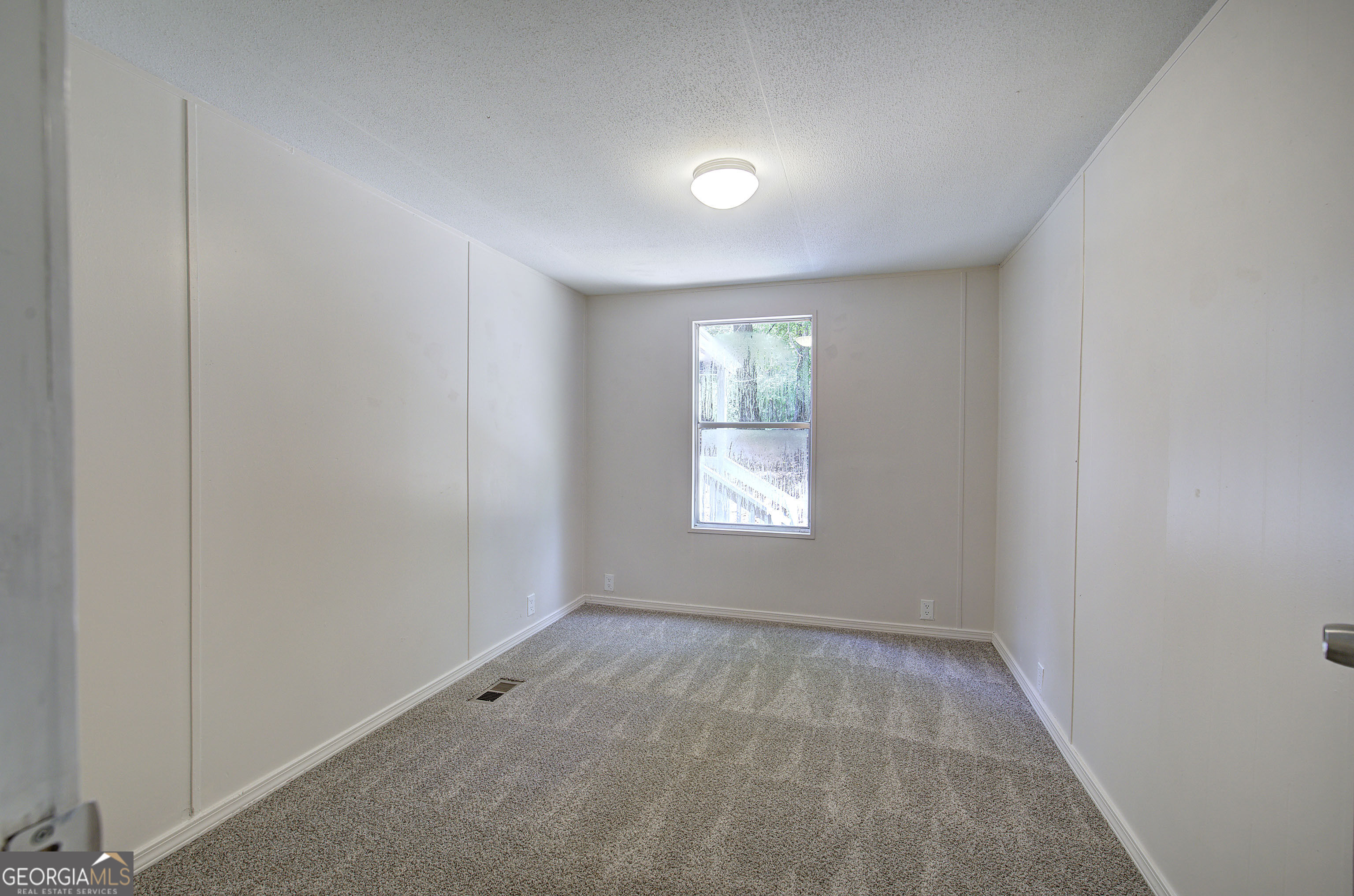 5160 E Holiday Court Se Property Photo 19