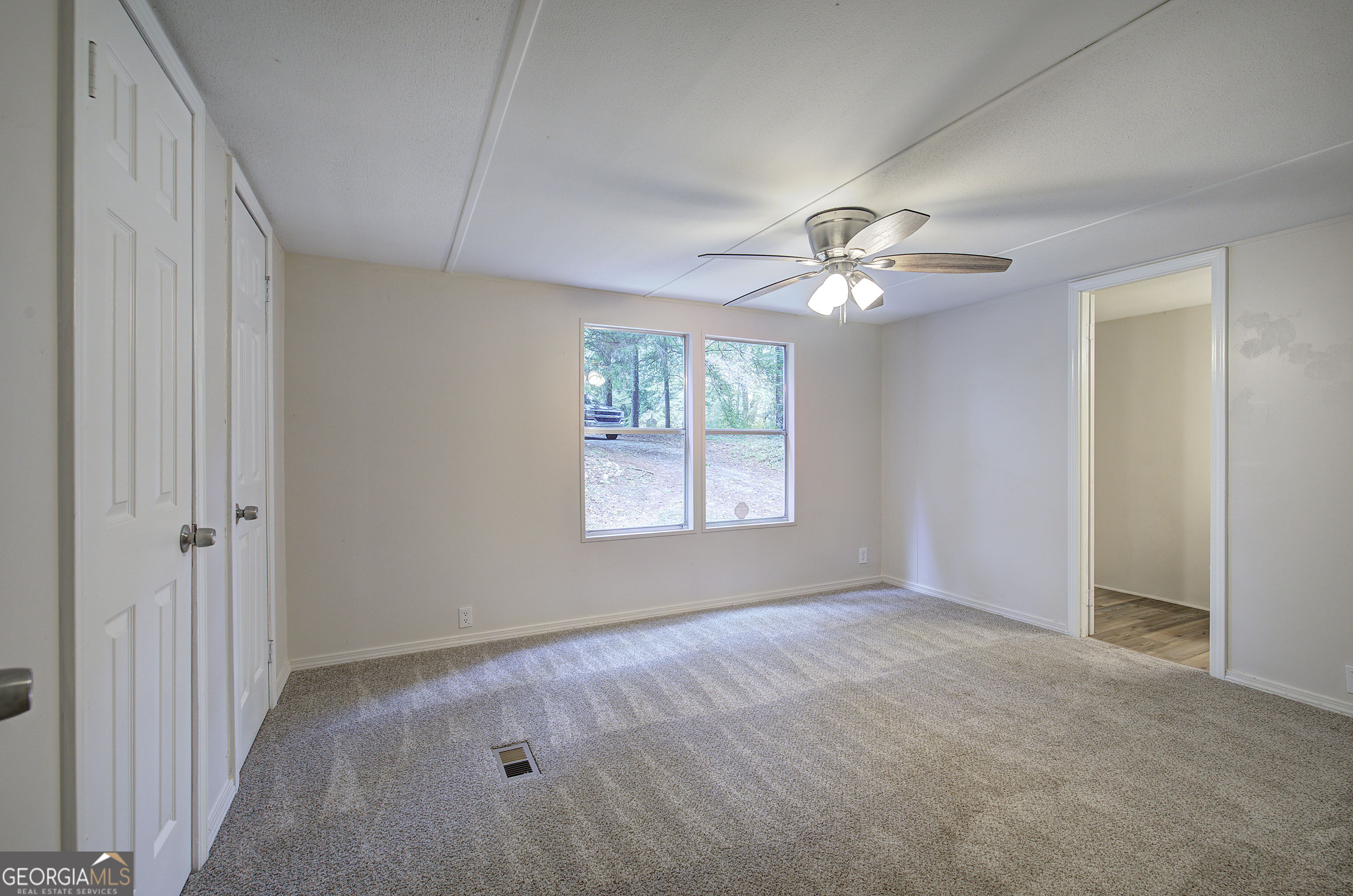 5160 E Holiday Court Se Property Photo 26