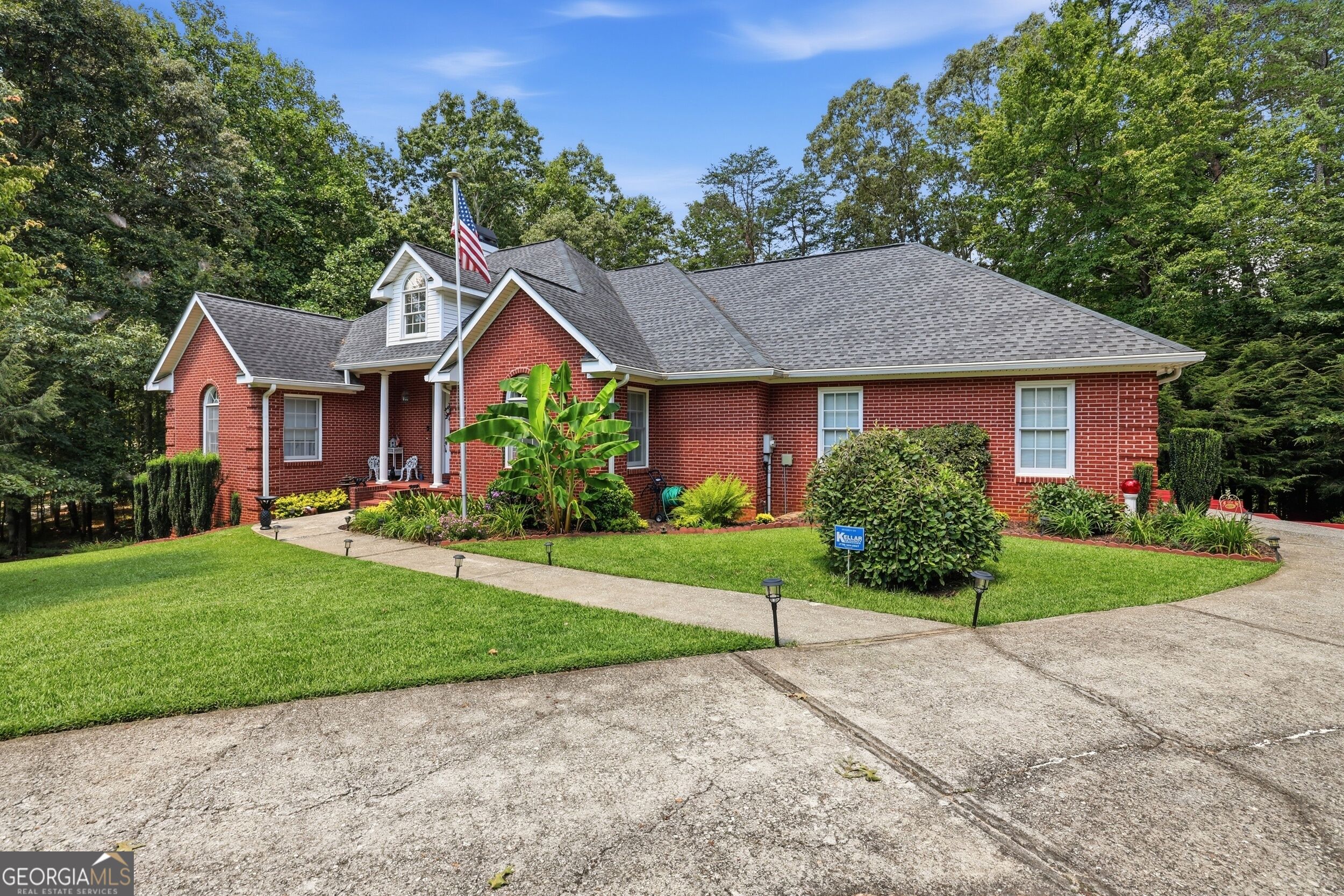 149 Tall Oaks Drive Property Photo 1