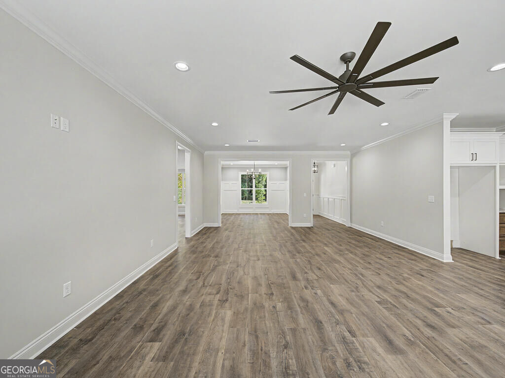2300 Thomas Street Property Photo 6