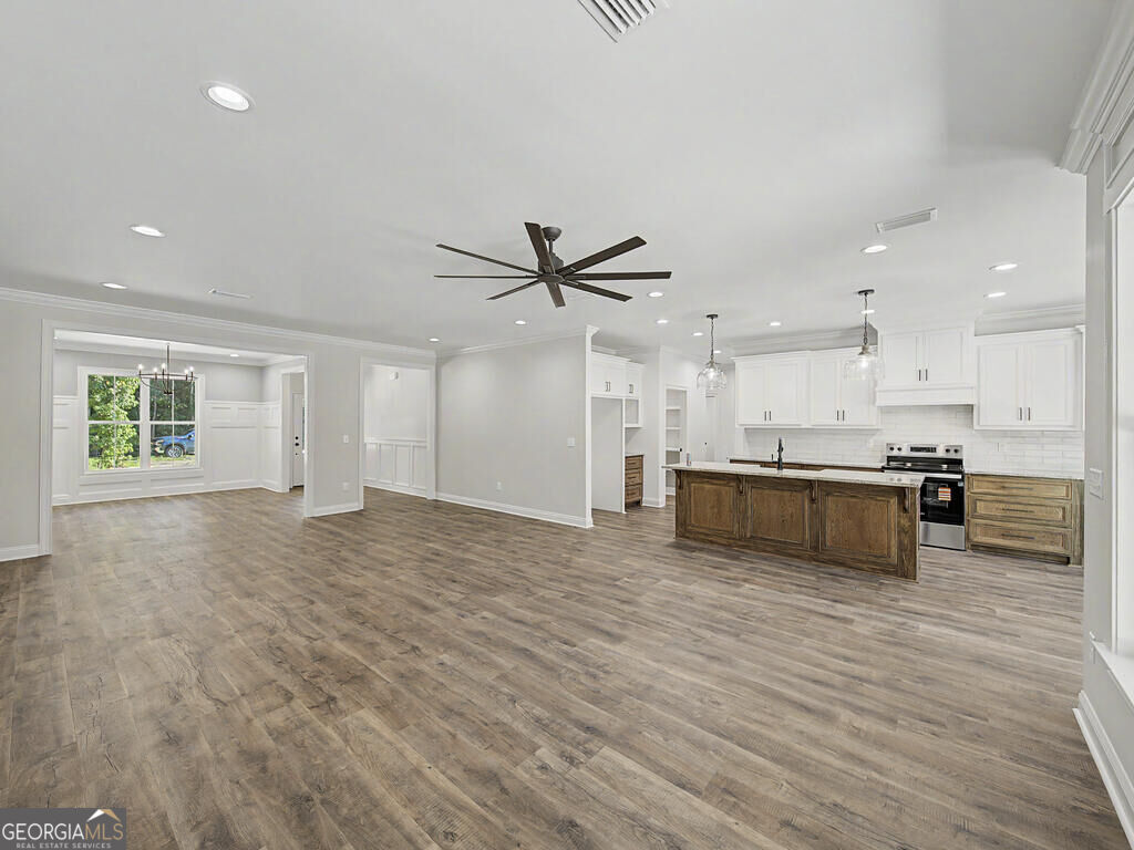 2300 Thomas Street Property Photo 7
