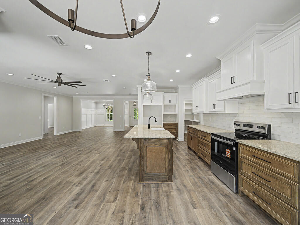 2300 Thomas Street Property Photo 11