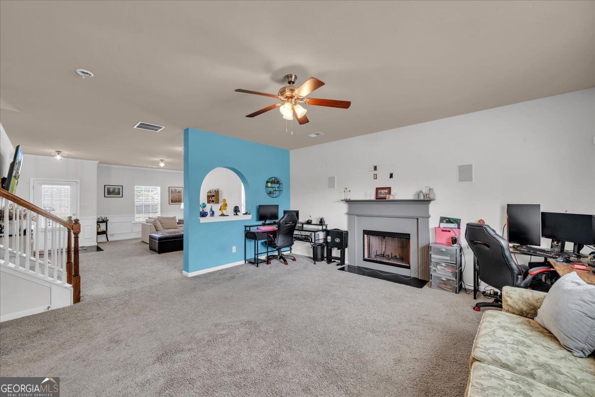 200 Amelia Drive Property Photo 8