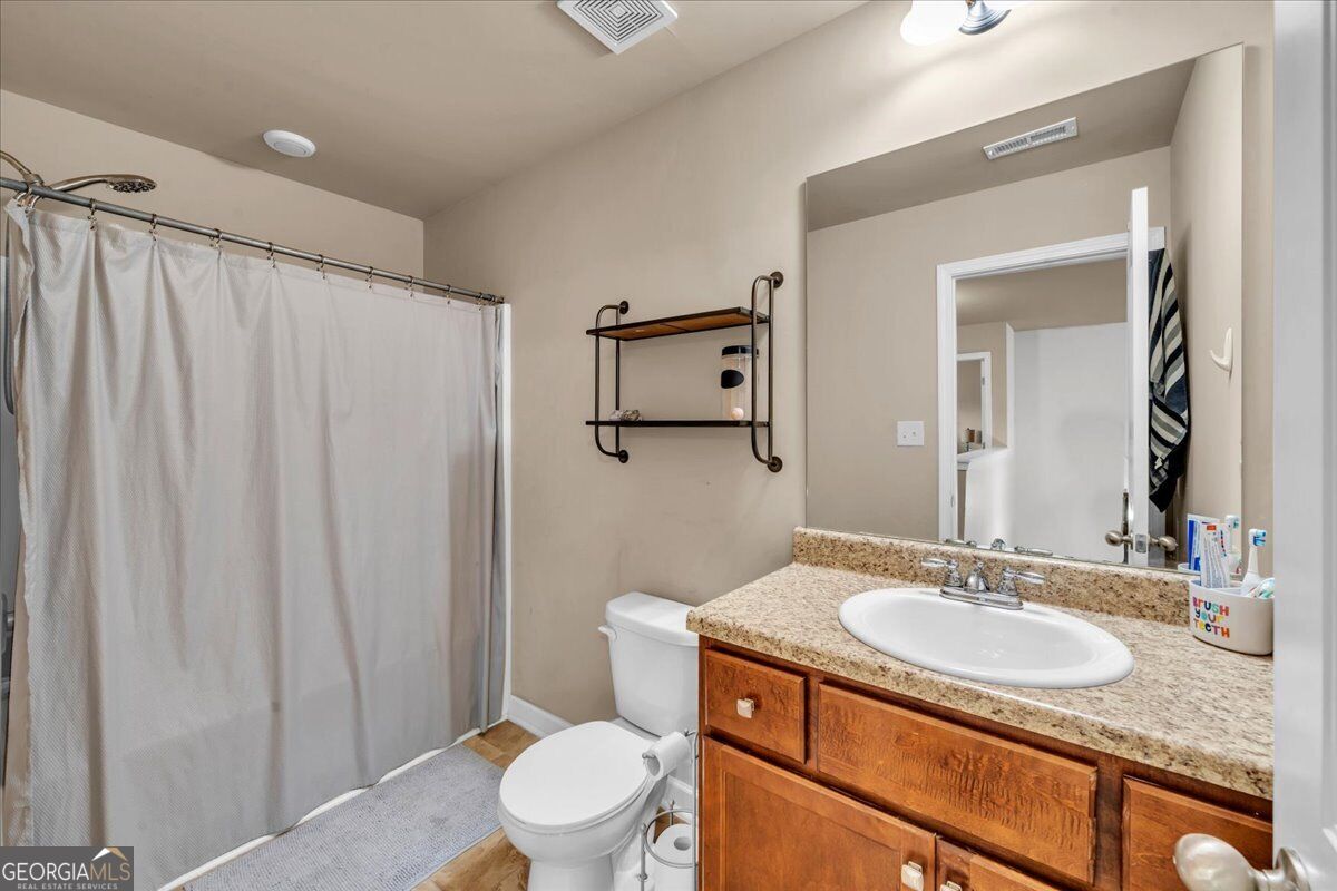 200 Amelia Drive Property Photo 31