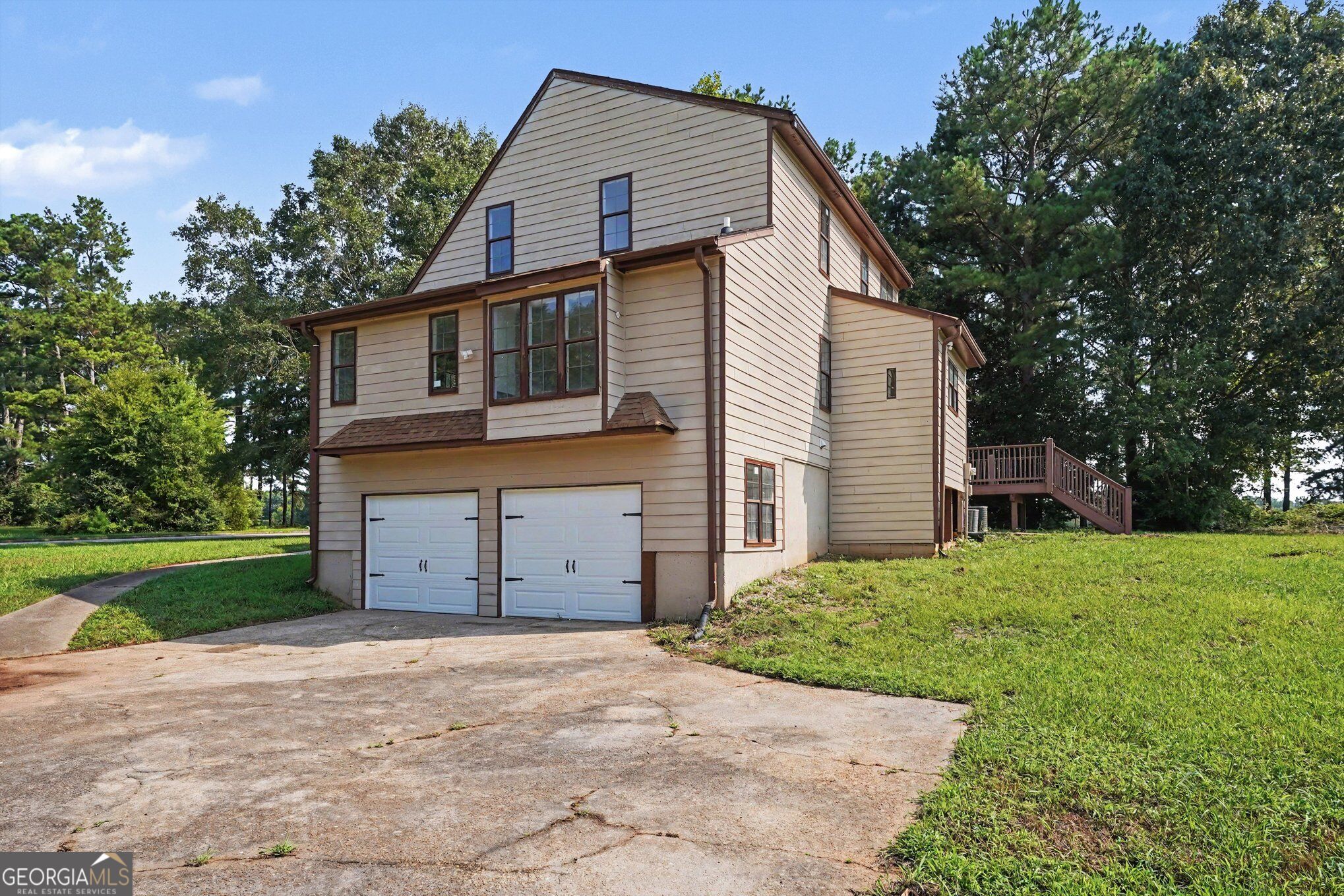 498 Millers Mill Road Property Photo 2