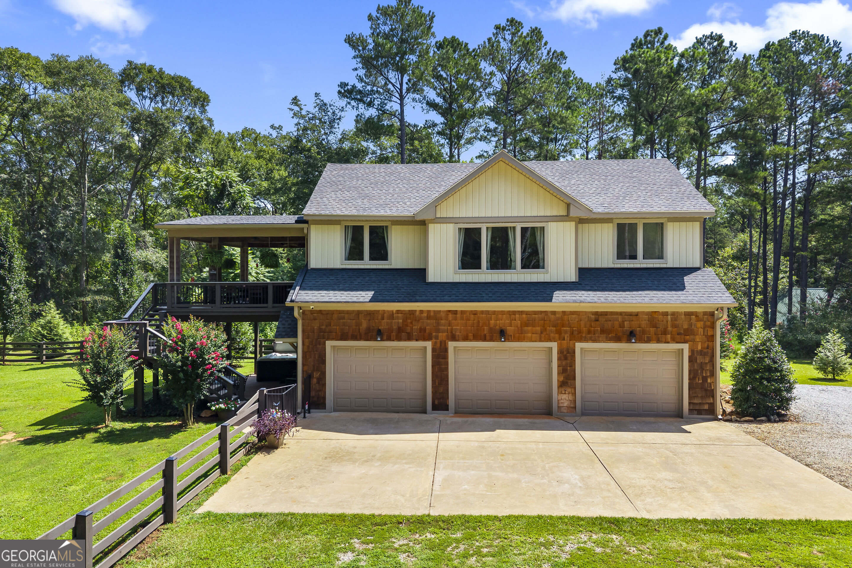 1035 Old Stones Point Property Photo 1