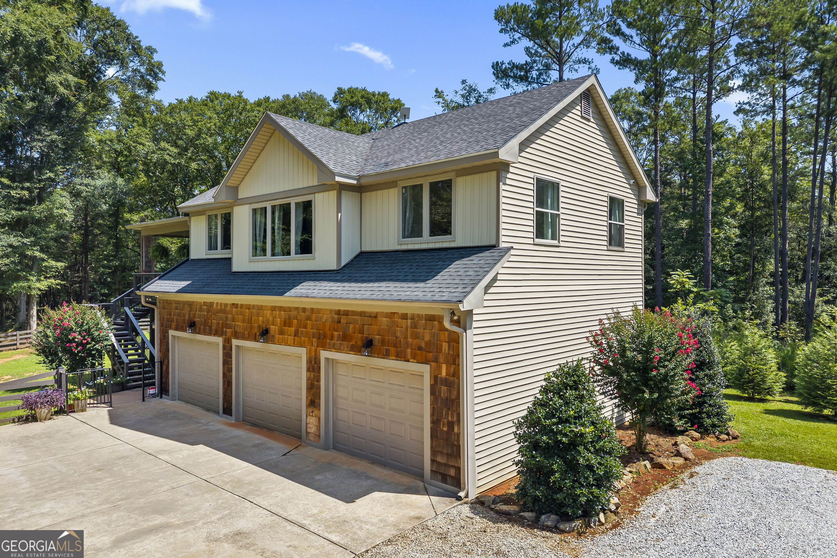 1035 Old Stones Point Property Photo 5