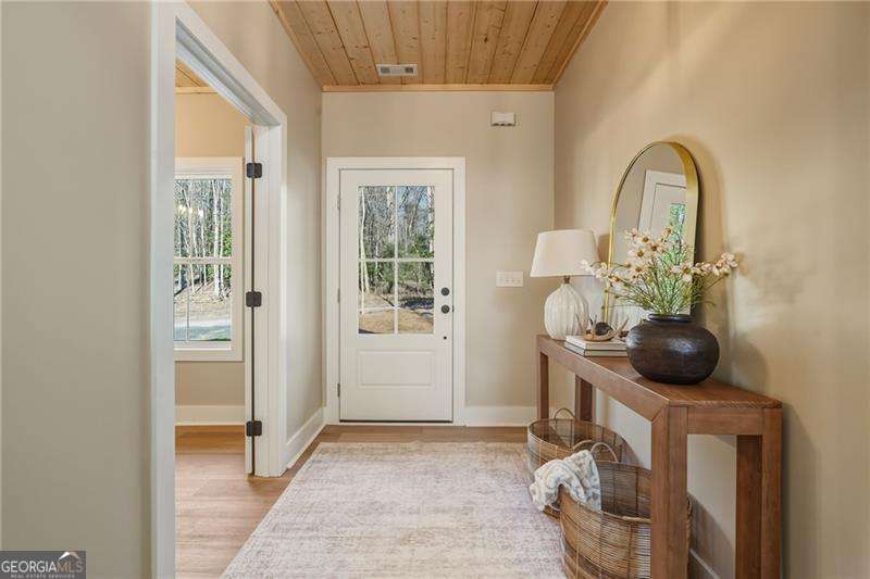 23 Echota Court Property Photo 7