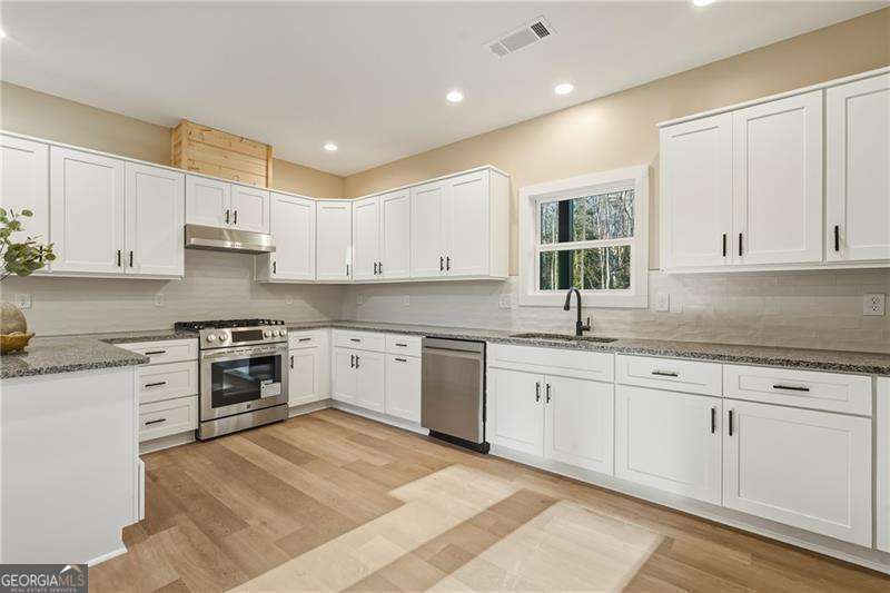 23 Echota Court Property Photo 18
