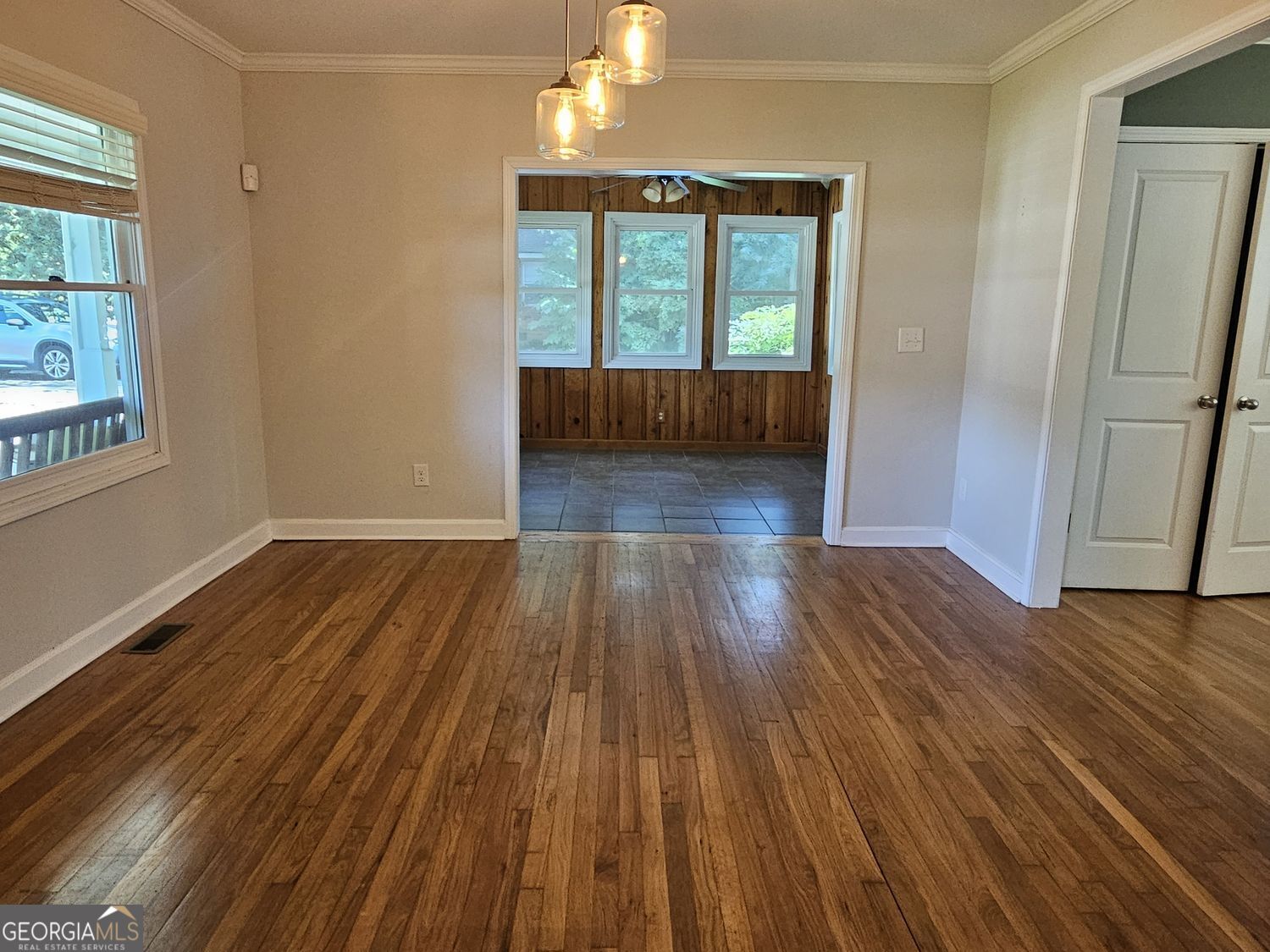 3293 Covington Highway Property Photo 6