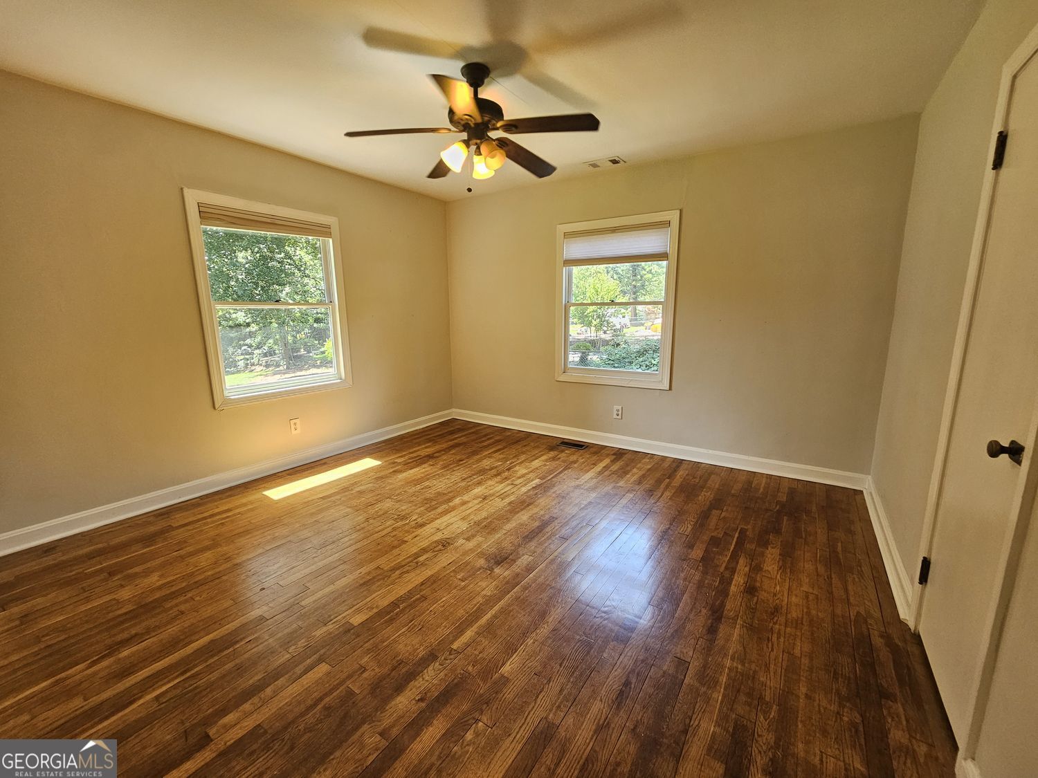 3293 Covington Highway Property Photo 13