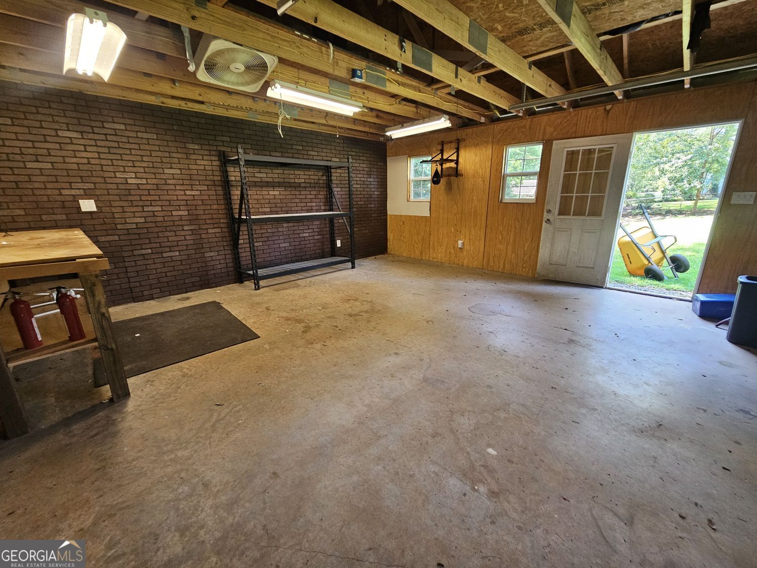 3293 Covington Highway Property Photo 42