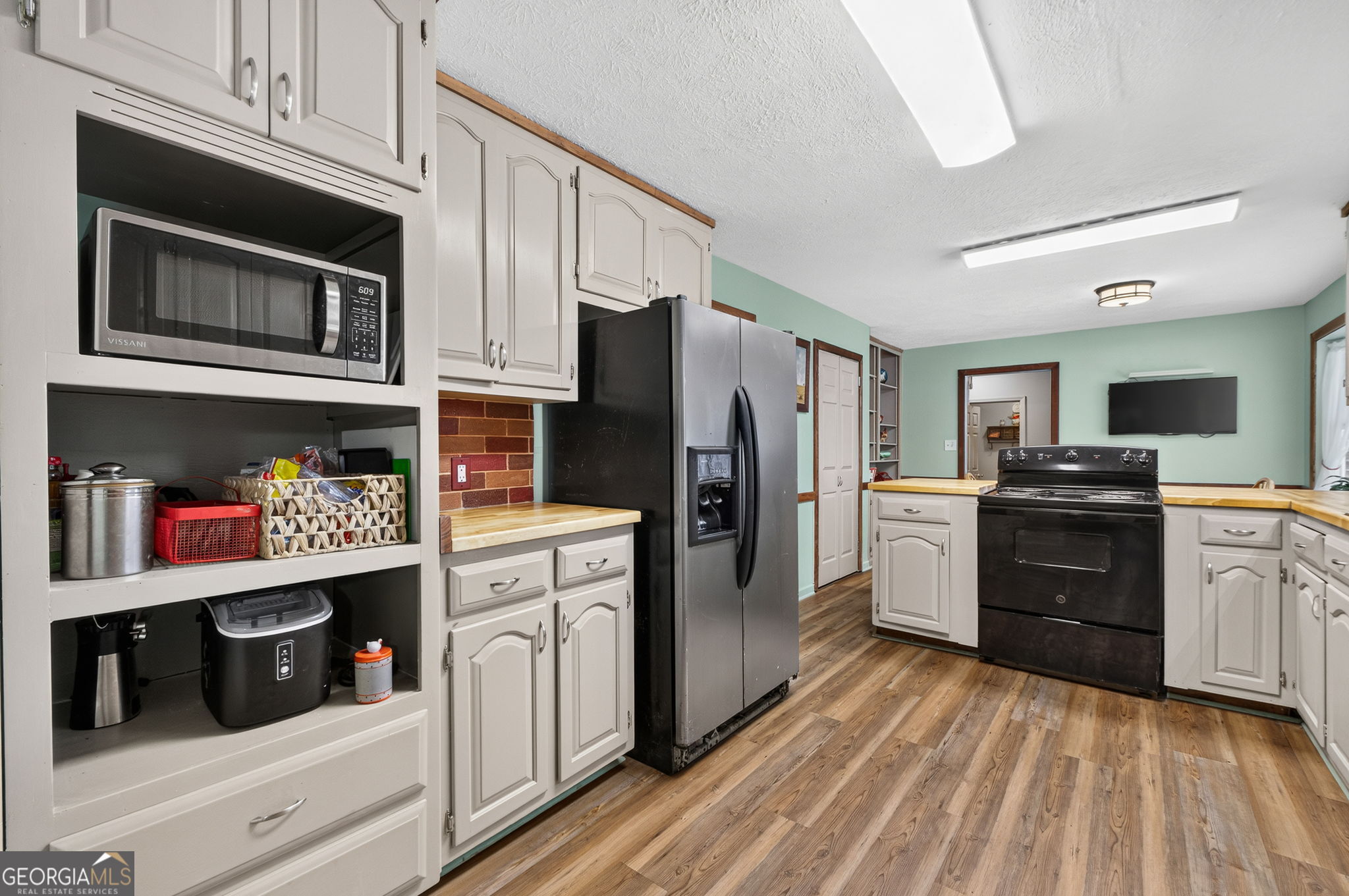 169 Silver Dollar Road Property Photo 16