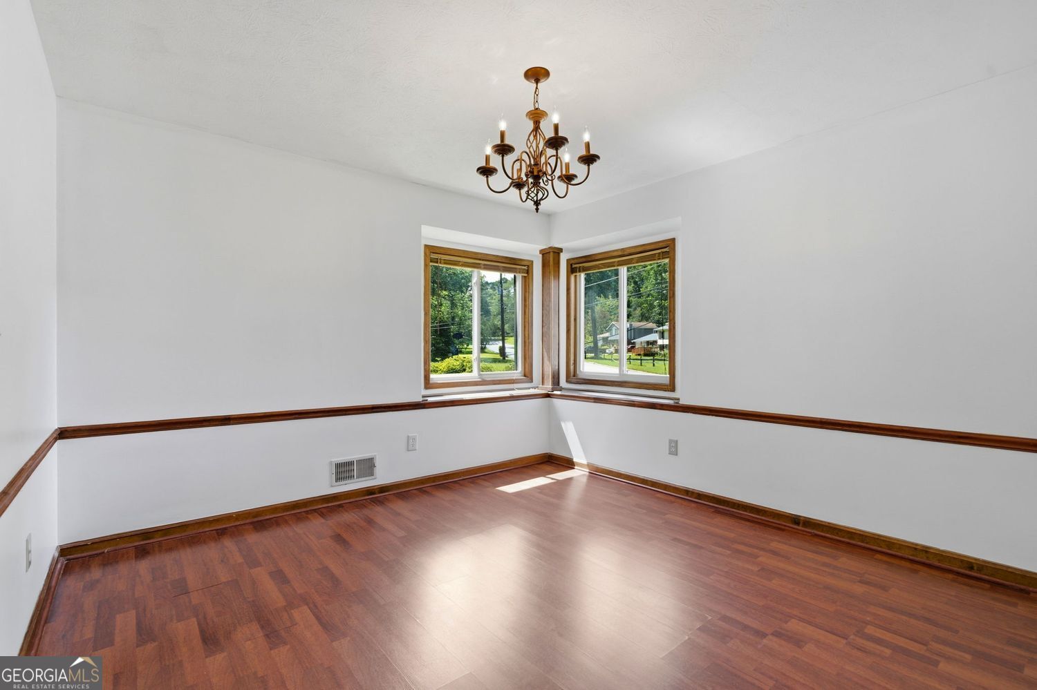 2890 Creekwood Lane Nw Property Photo 6