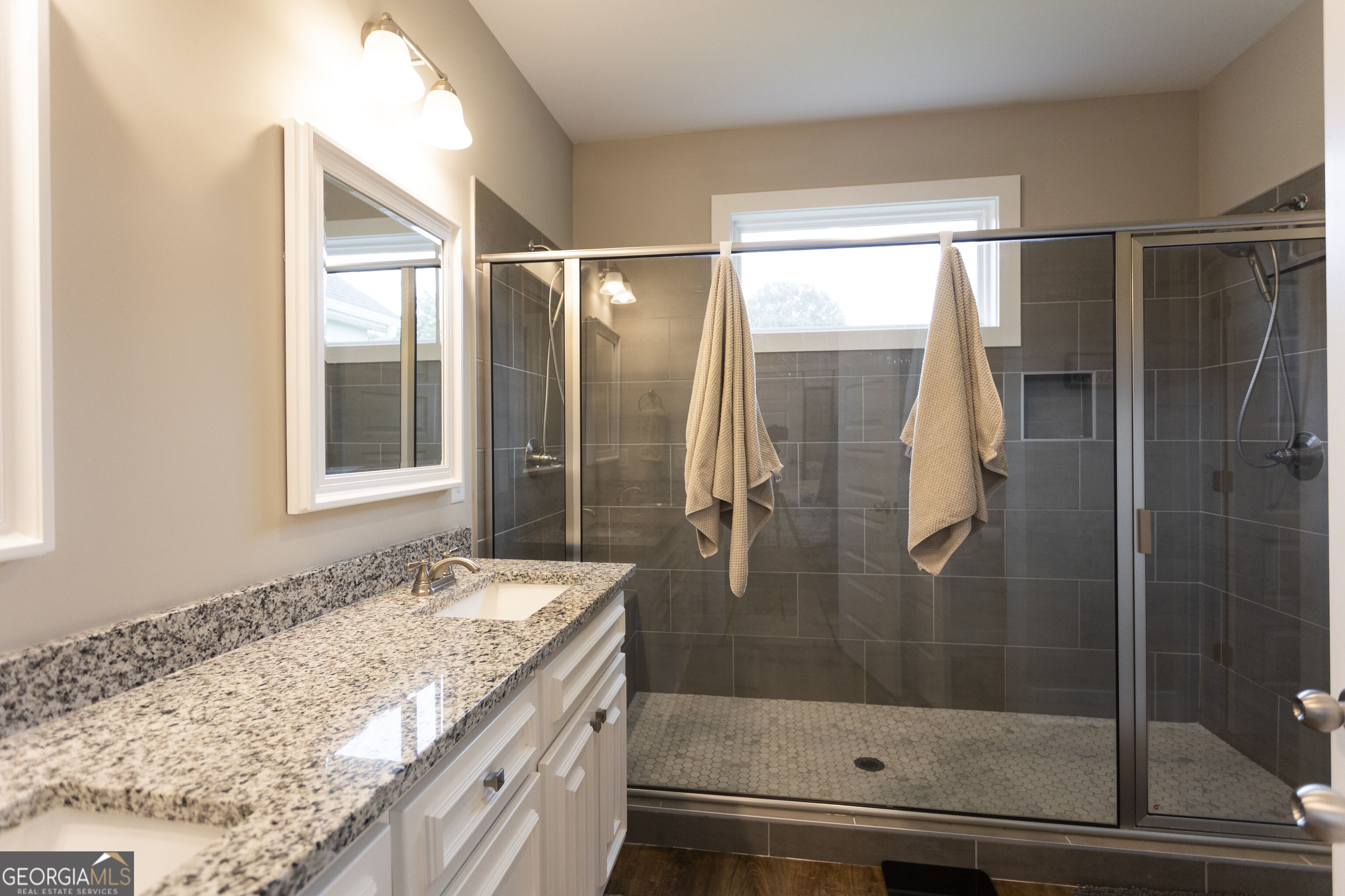 301 Savannah Drive Property Photo 16