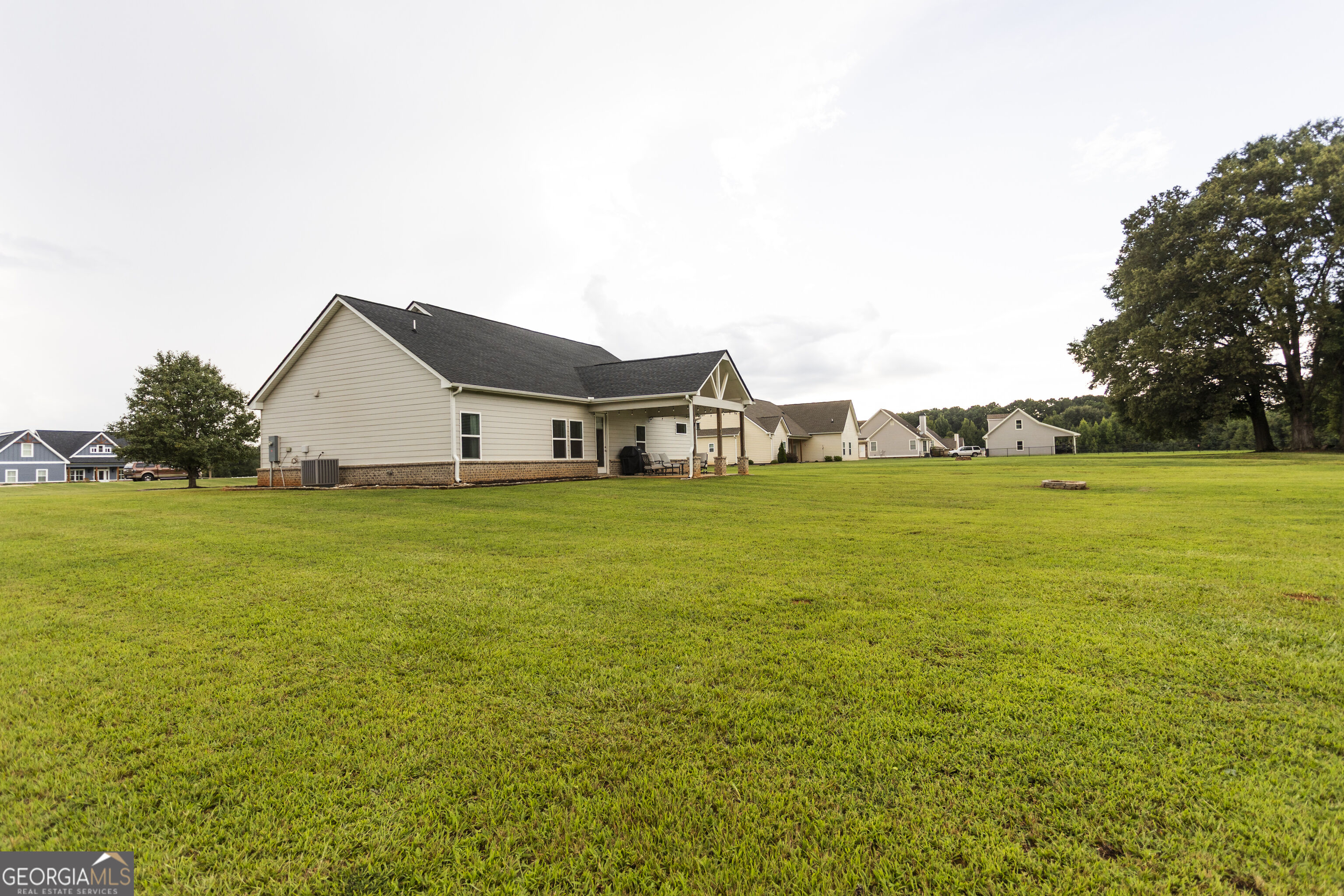 301 Savannah Drive Property Photo 34