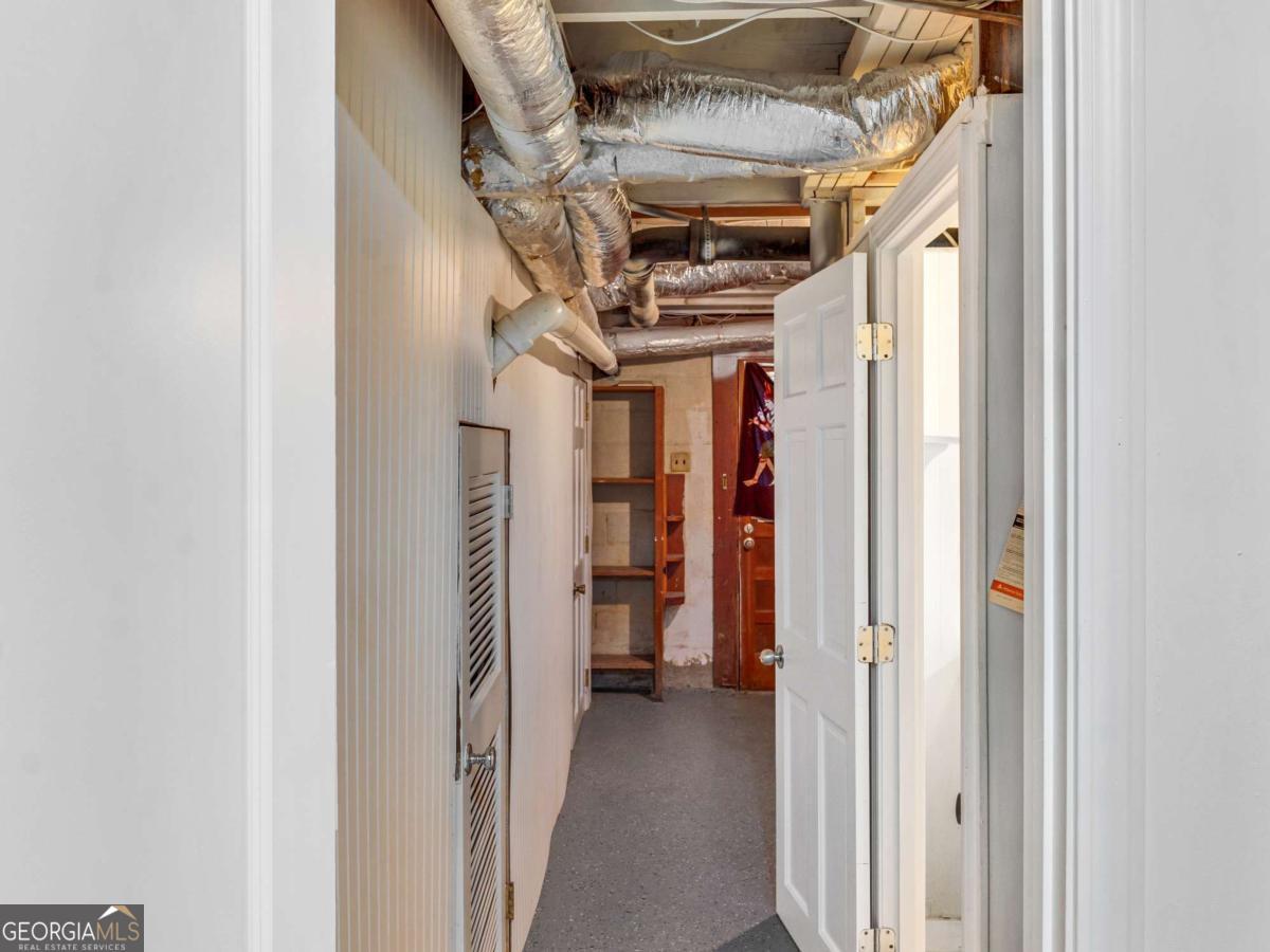 2560 Wood Valley Drive Property Photo 26