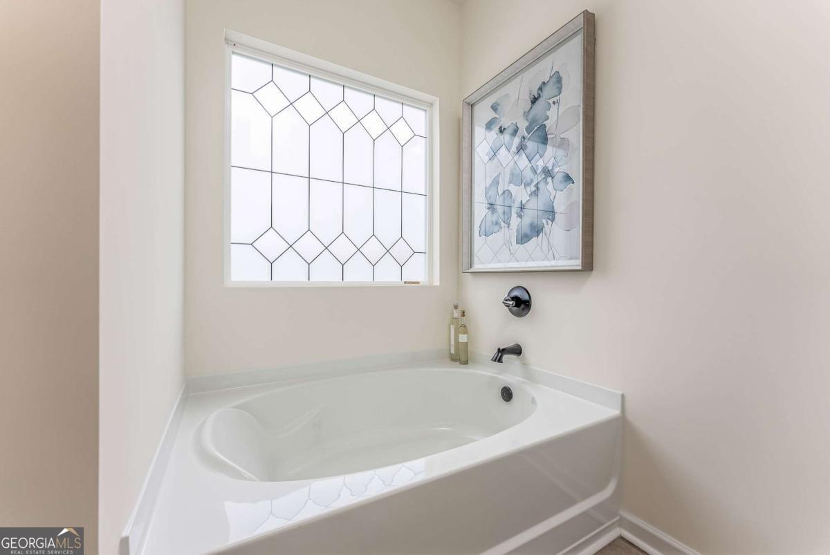 89 Southland Drive Property Photo 12
