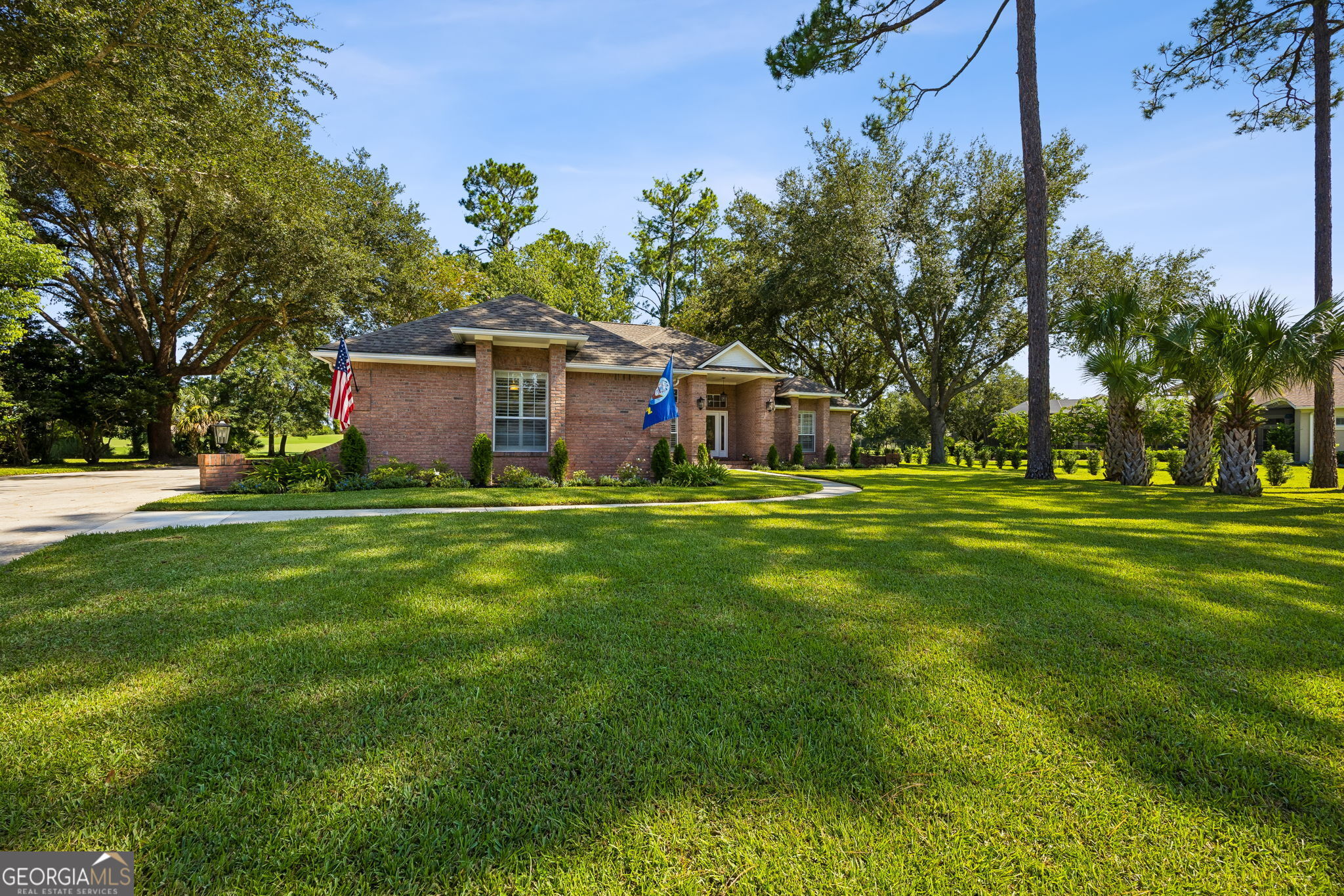 513 Cardinal Circle E Property Photo 3