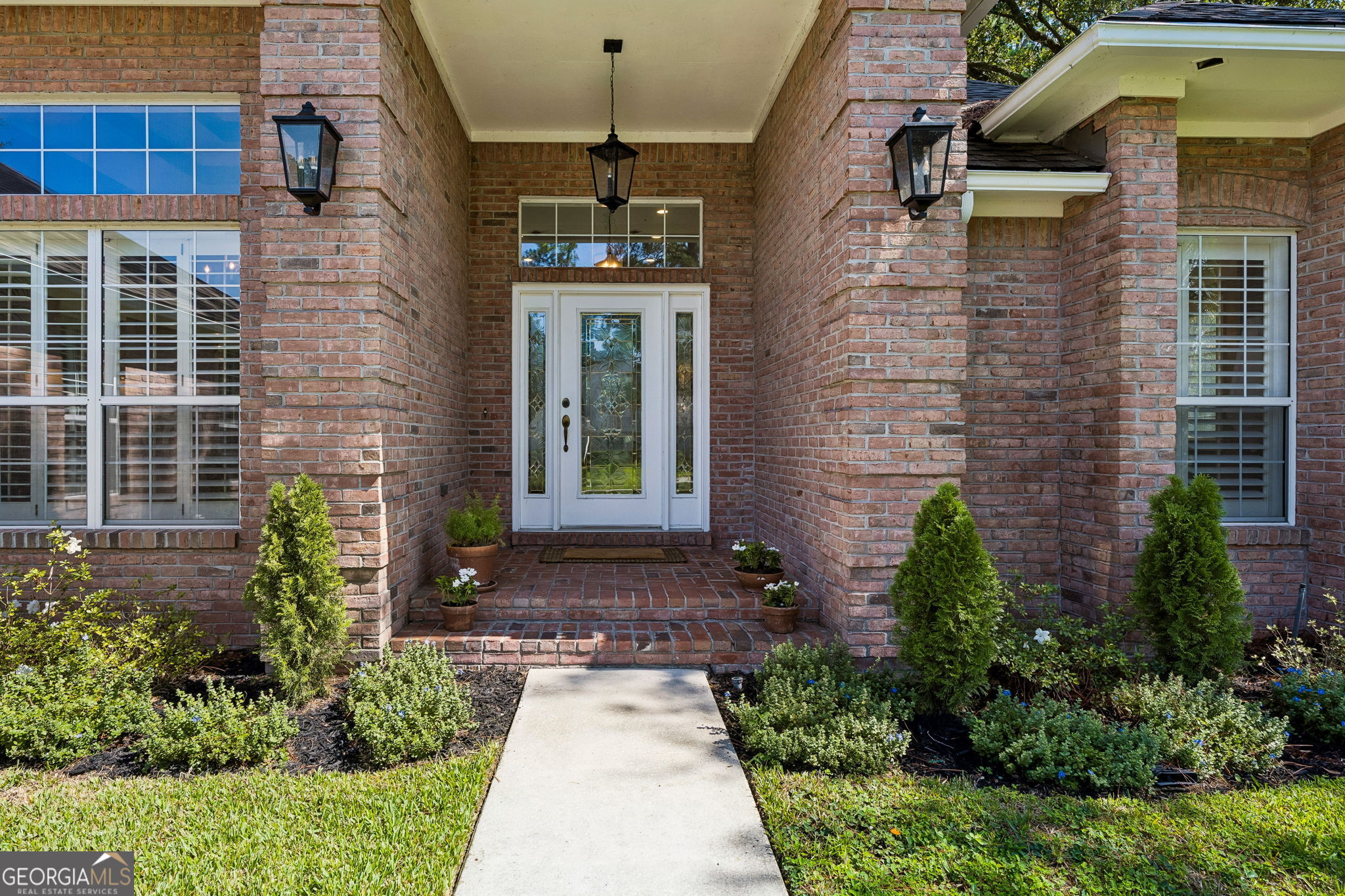 513 Cardinal Circle E Property Photo 5