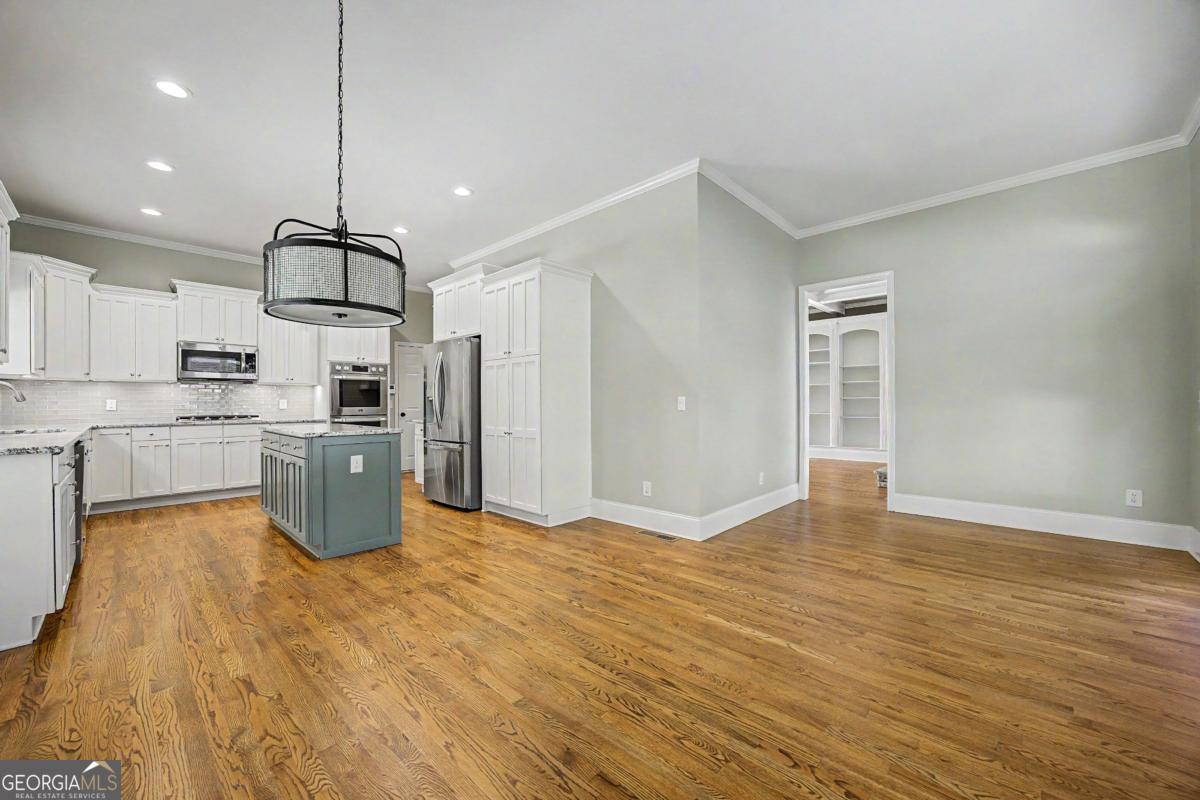 8460 Bethel Ridge Court Property Photo 16