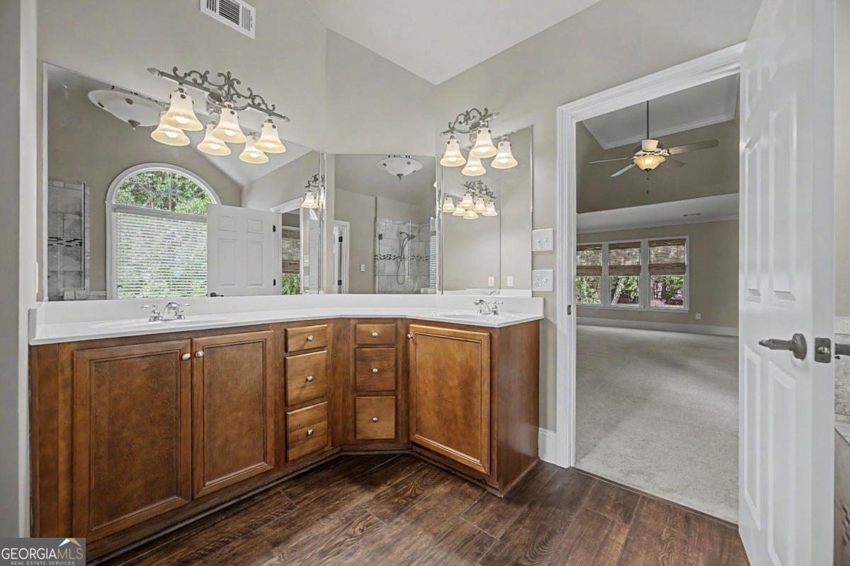 8460 Bethel Ridge Court Property Photo 25