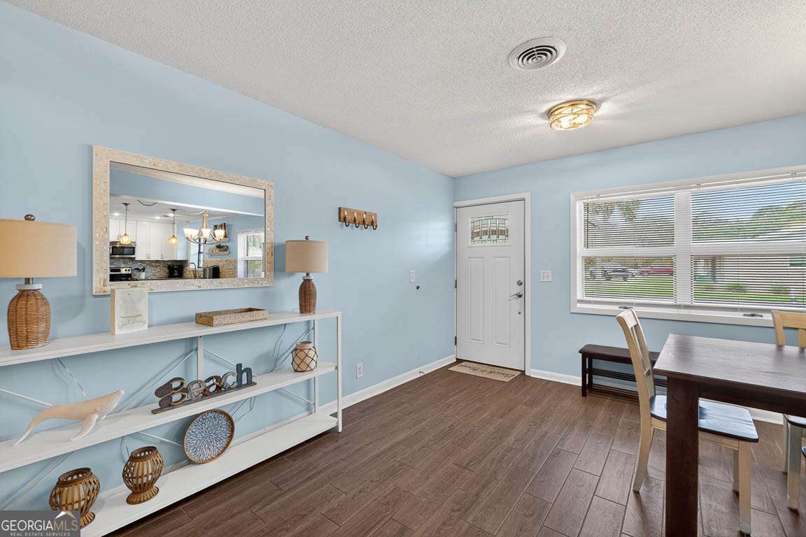 12 Tyler Lane Property Photo 8