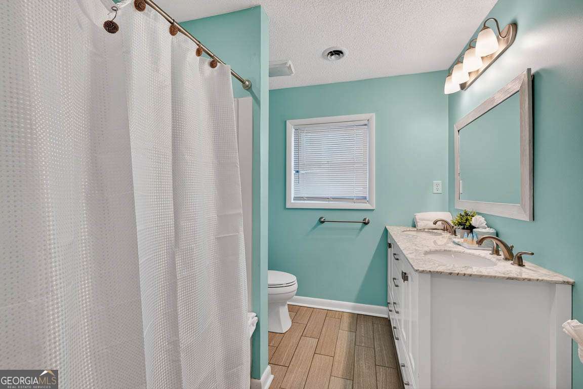 12 Tyler Lane Property Photo 32
