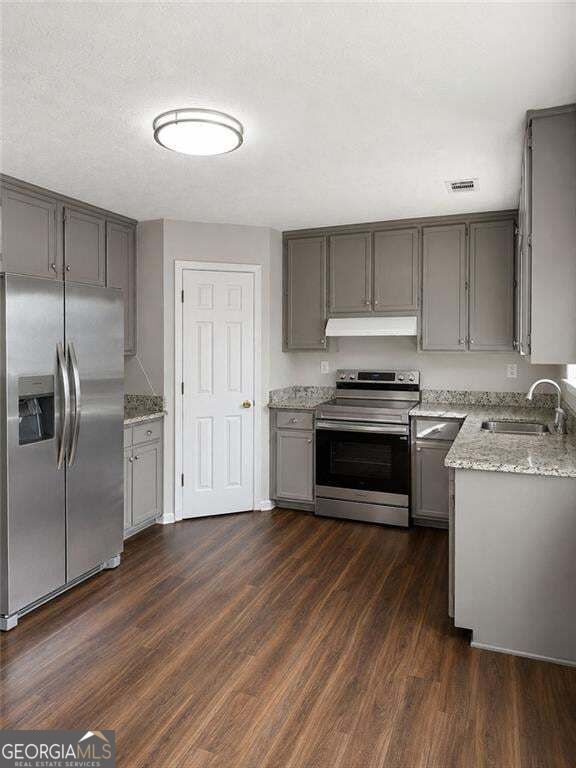 2657 Amberly Glen Drive Property Photo 4