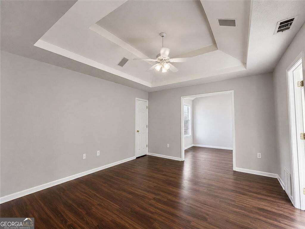 2657 Amberly Glen Drive Property Photo 6