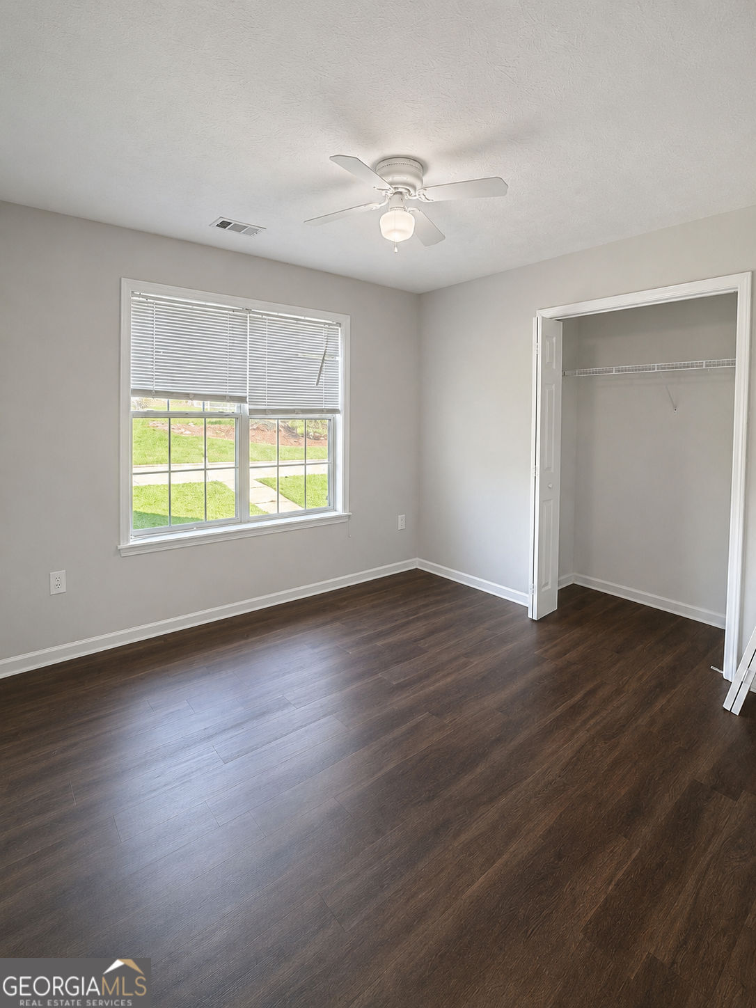 2657 Amberly Glen Drive Property Photo 11
