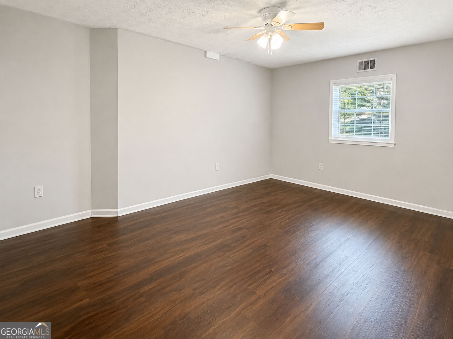 2657 Amberly Glen Drive Property Photo 14