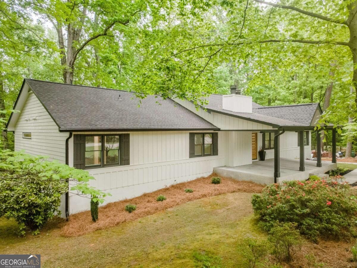 3875 Grizzard Trail Property Photo 5