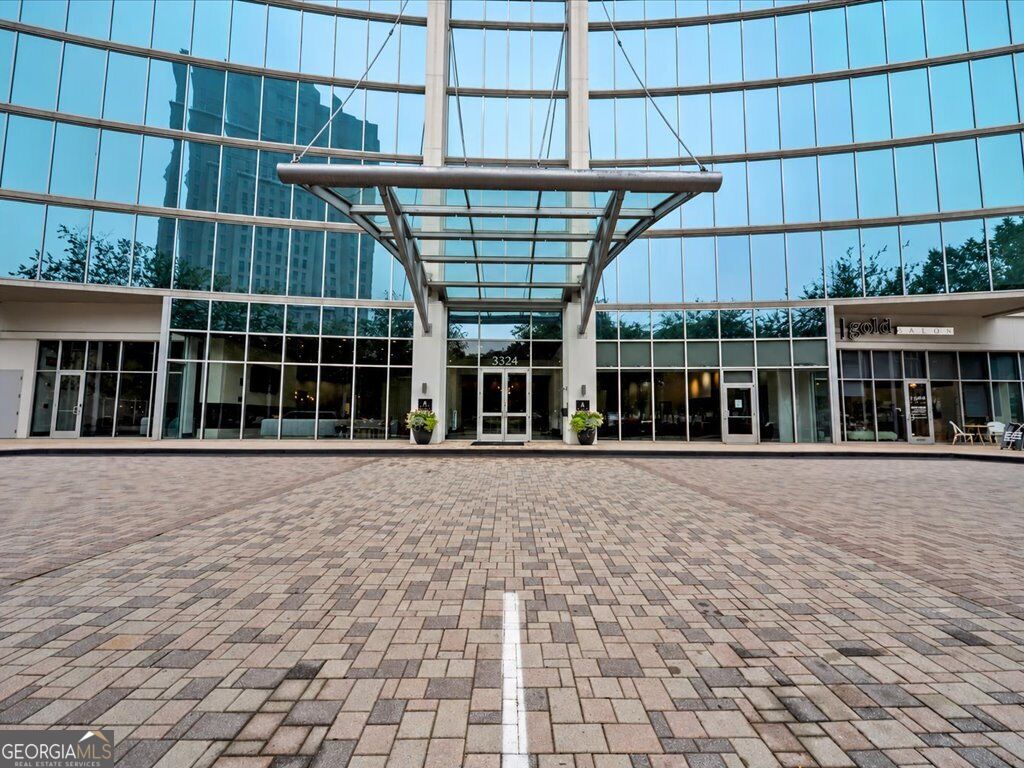3324 Peachtree Road Ne # 1018 Property Photo 4