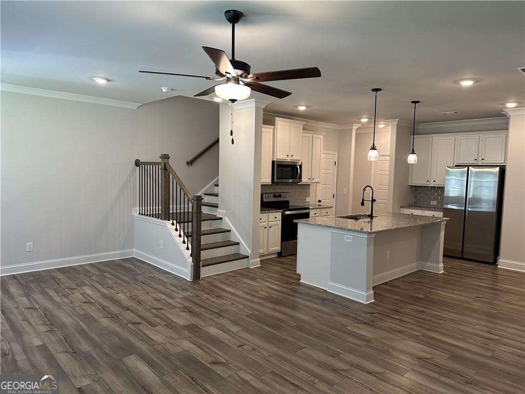 4553 Cypress Park Drive Property Photo 3