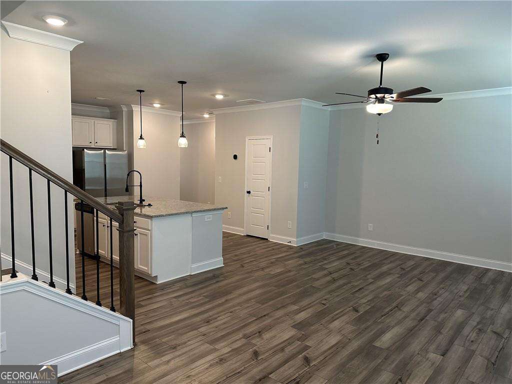 4553 Cypress Park Drive Property Photo 6
