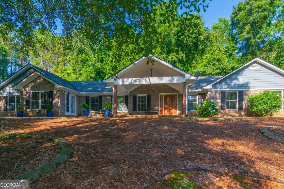 253 Price Road Property Photo 2